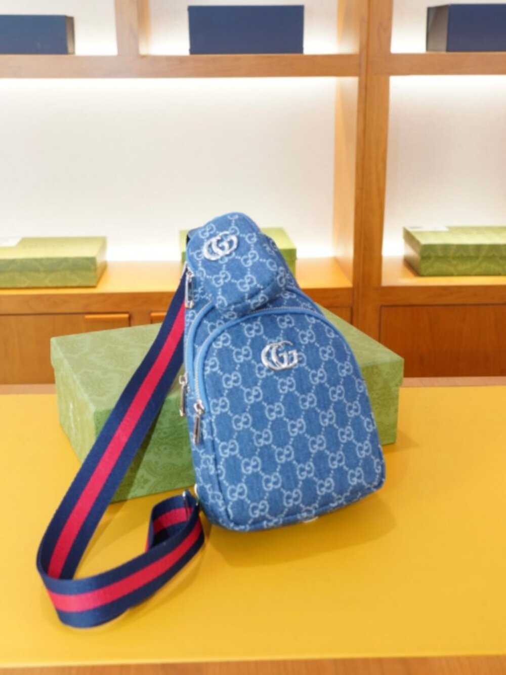 Gucci. GG Logo Chest Bag